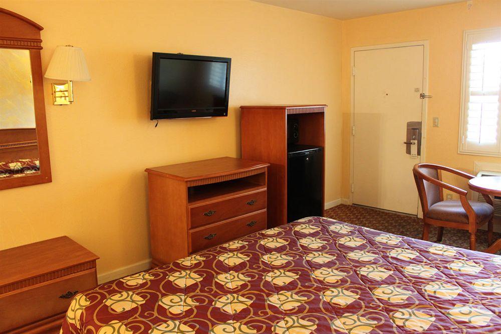 Orange Tustin Inn In Orange Ngoại thất bức ảnh