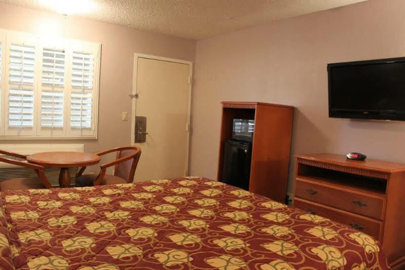 Orange Tustin Inn In Orange Ngoại thất bức ảnh